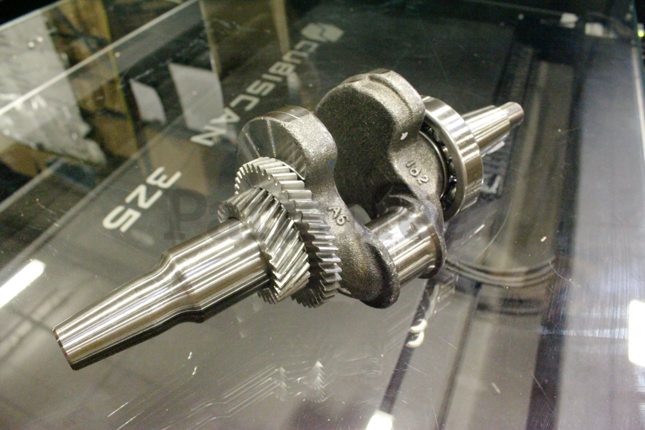 HOM 13300-Z190110-CL00 - HOM 13300Z190110CL00 (Slide 1 of 1)